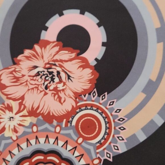 Women's Cold Shoulder Top - Multicolor - Picture 3 of 5